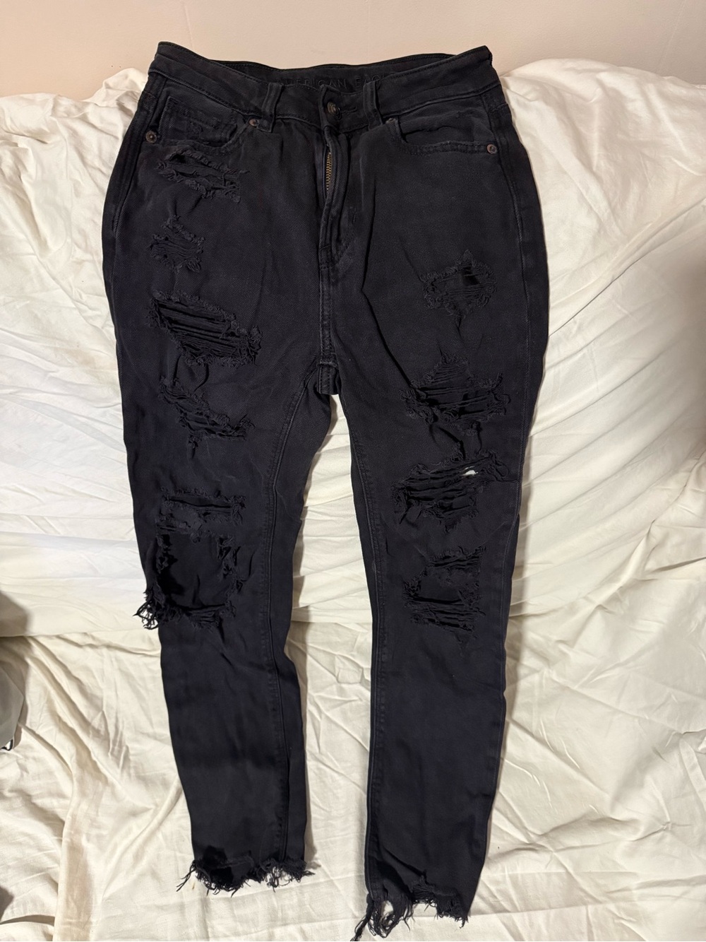 AE Black Distressed Jeans